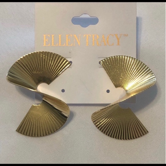 Ellen Tracy Statement Earrings 
Brand new
Gold - Picture 2 of 2